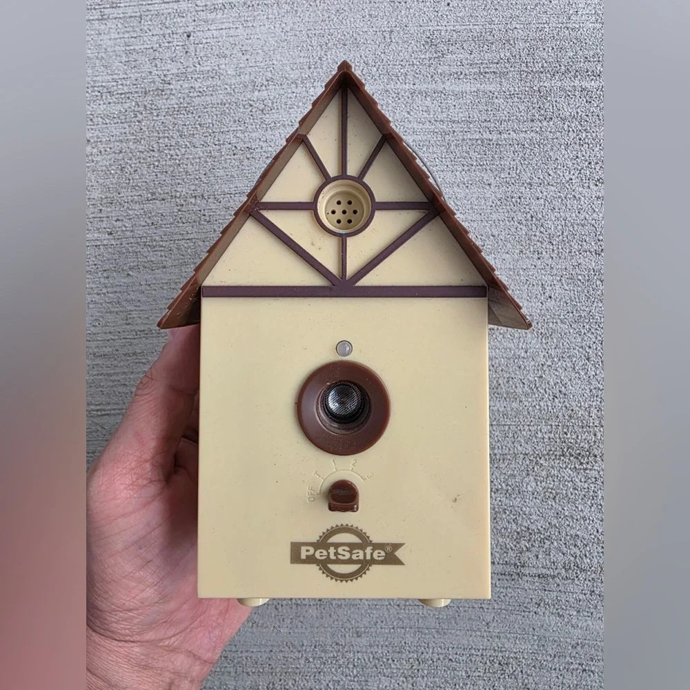PetSafe Outdoor Bark Control Birdhouse OBC-1000 Ultrasonic Anti Bark Device